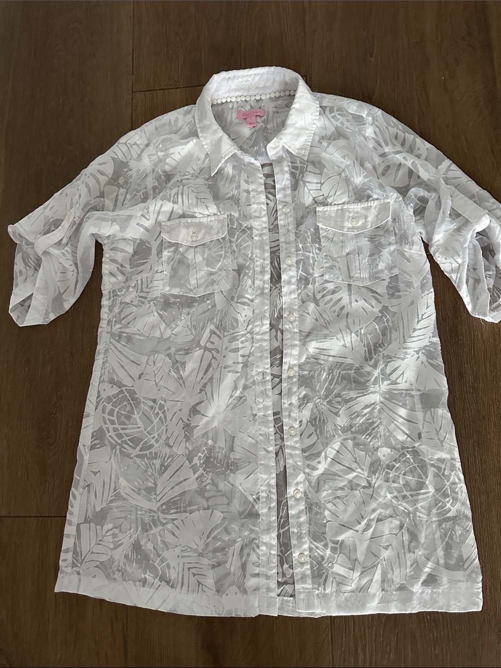 Lilly Pulitzer White Sheer Botanical Button-Down Shirt. Size L.